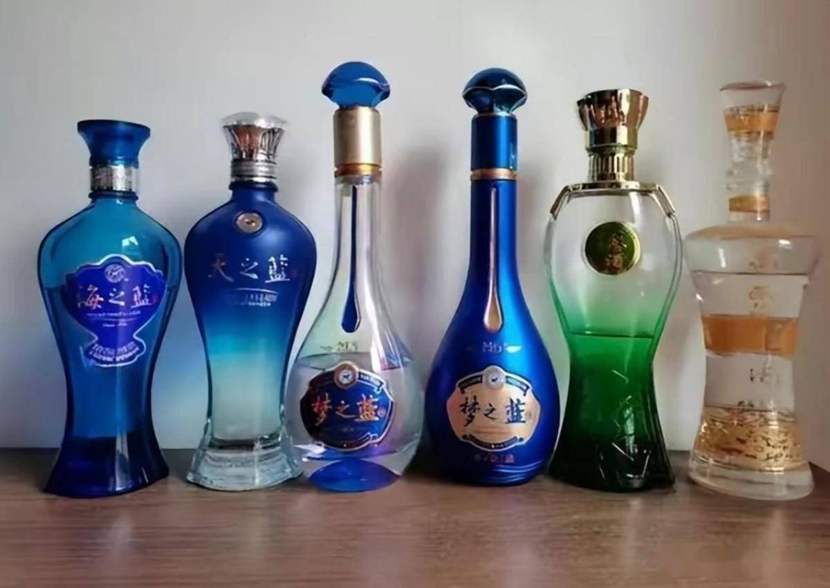 同為洋河系列白酒，海之藍(lán)、天之藍(lán)、夢(mèng)之藍(lán)區(qū)別在哪？弄清楚再喝
